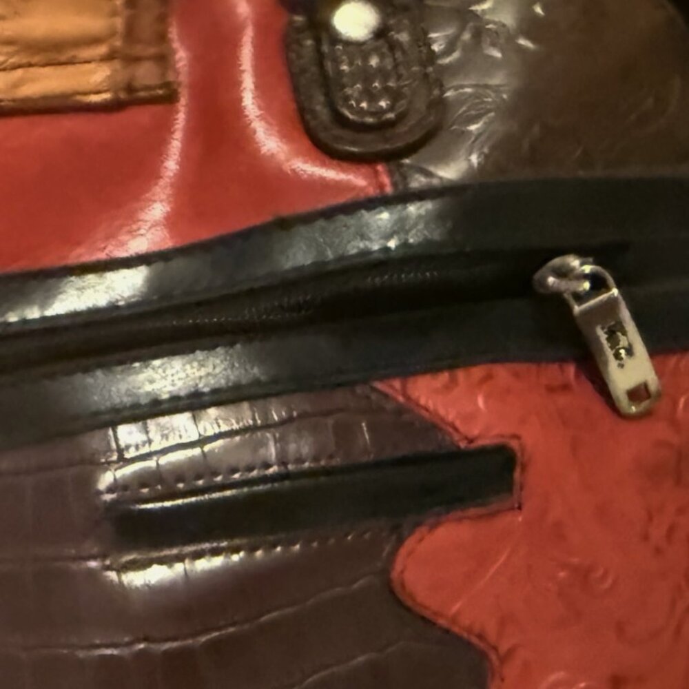 Multi-Colored Handbag - Picture 4 of 9